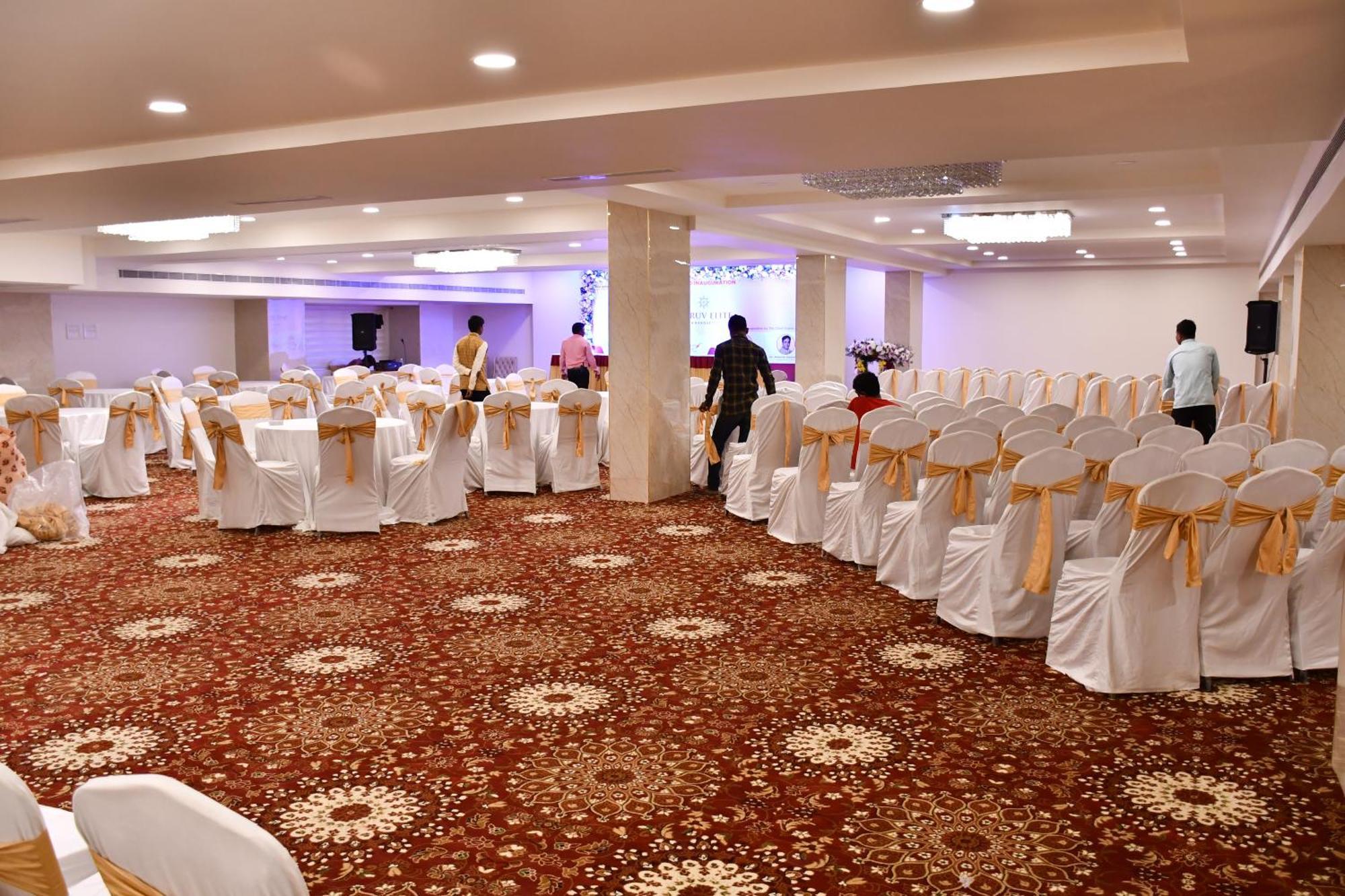 Hotel Dhruv Elite And Banquets Hajdarabad Zewnętrze zdjęcie