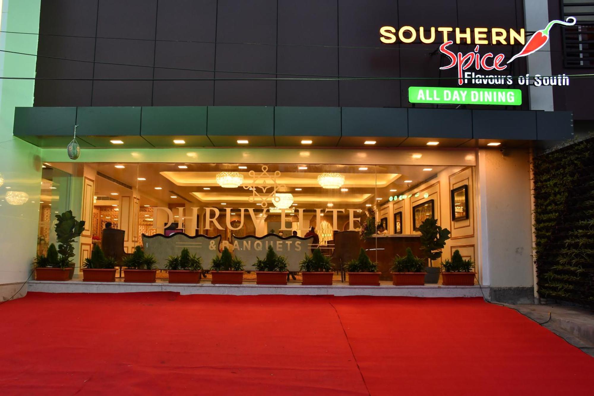 Hotel Dhruv Elite And Banquets Hajdarabad Zewnętrze zdjęcie